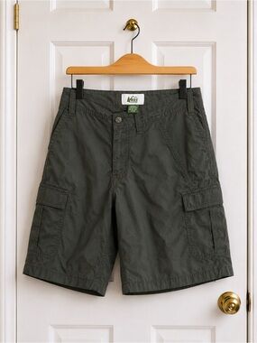 REI Co-op Kids Quick Dry Hiking Shorts Olive Green Size M 10-12 Cargo Pockets